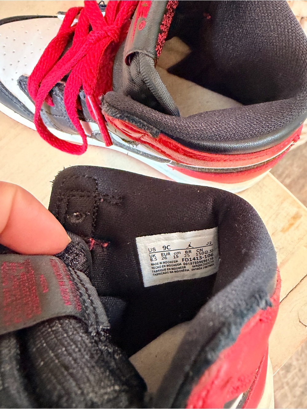 Jordan 1 High OG Toddler “Black Toe” - Picture 5 of 5